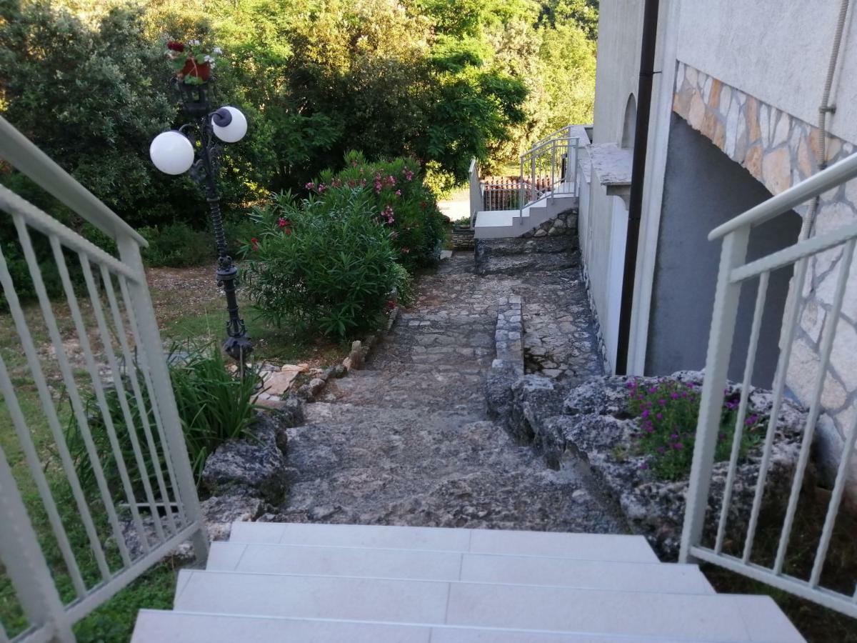 Garden Apartamento Pjescana Uvala Exterior foto